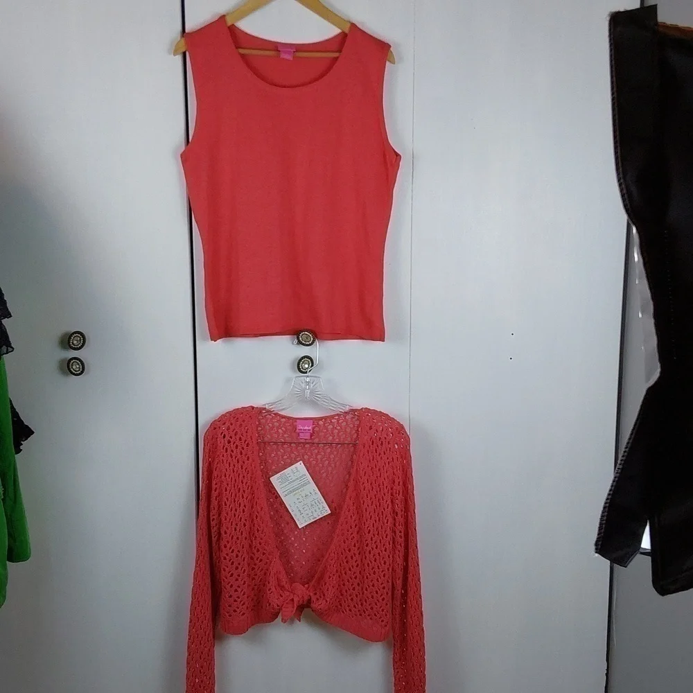 Du jour Womens Coral 2 piece Top set Crochet Cardigan W Tank shell Cute! Sz.M
